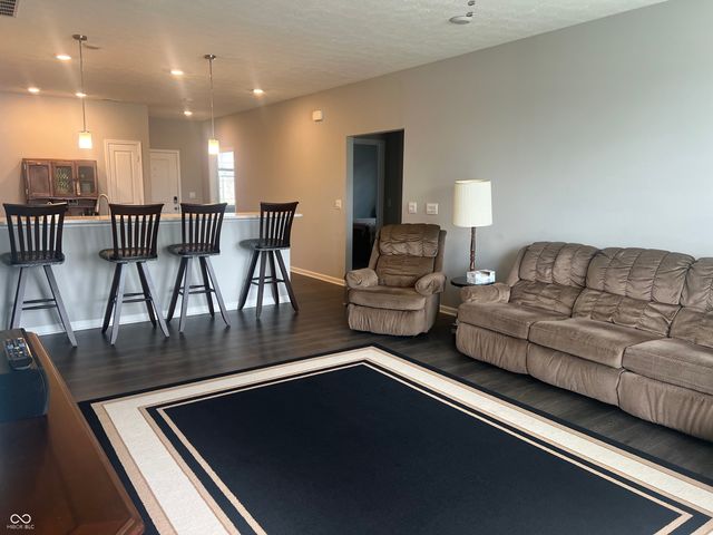 6683 Birmingham Avenue, Mccordsville, IN 46055