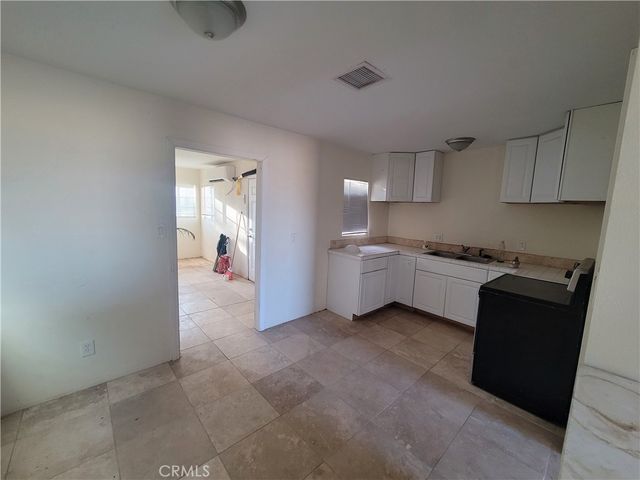 40000 140th Street E, Palmdale, CA 93591