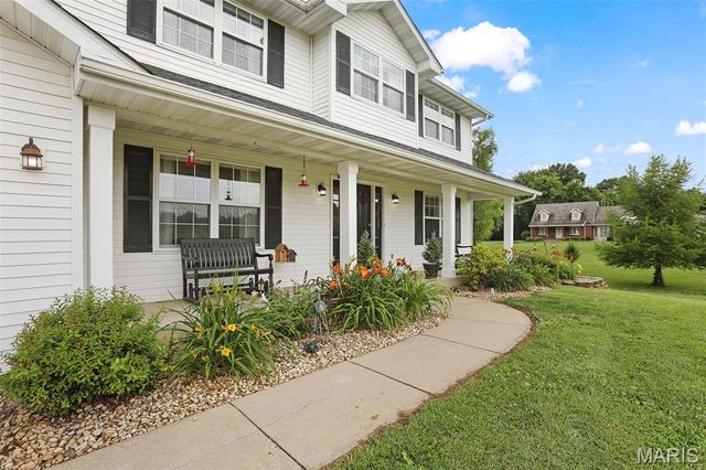 4740 Drda Lane, Edwardsville, IL 62025