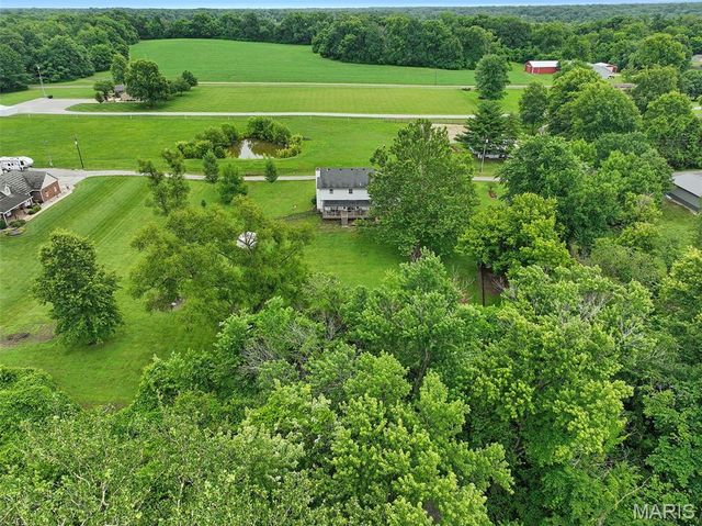 4740 Drda Lane, Edwardsville, IL 62025