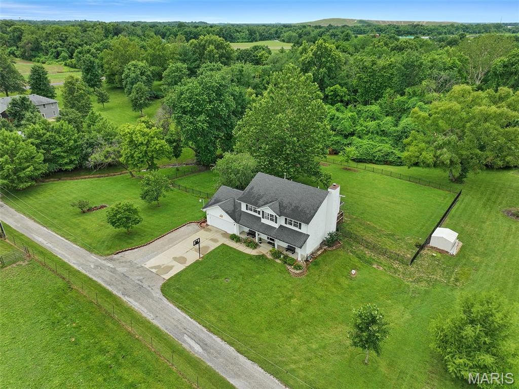 4740 Drda Lane, Edwardsville, IL 62025