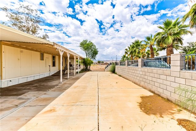 2502 Camino Del Rio, Bullhead City, AZ 86442