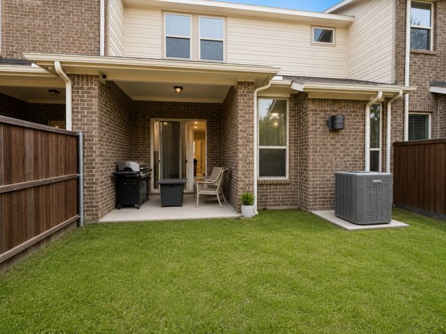 8235 Snapdragon Way, Dallas, TX 75252