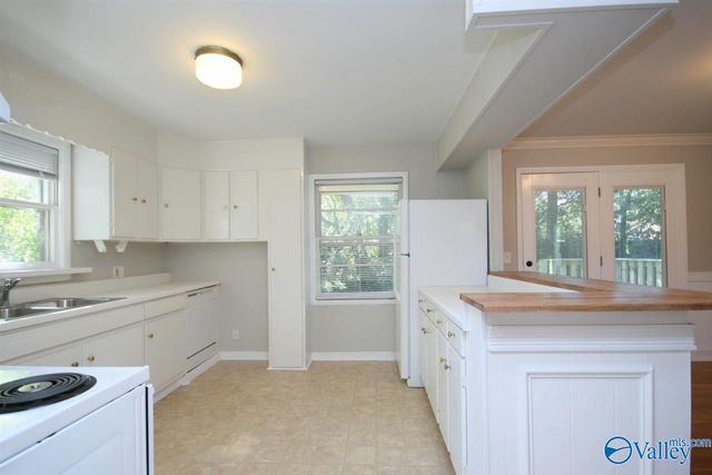 403 Arthur Street, Huntsville, AL 35805