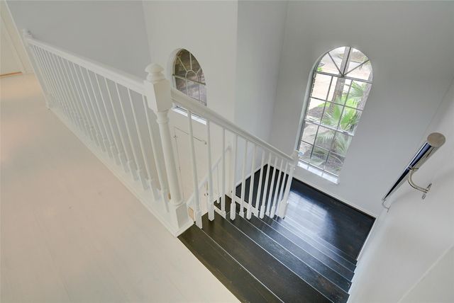 10 Indian Sage, The Woodlands, TX 77381