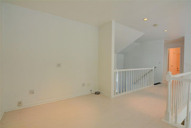 10 Indian Sage, The Woodlands, TX 77381