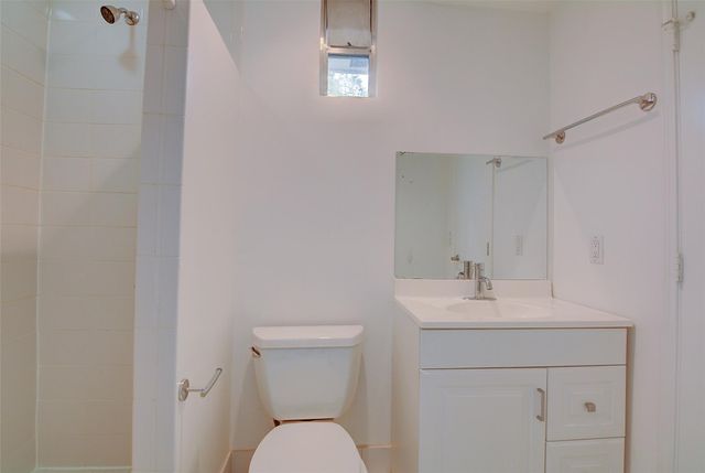 10 Indian Sage, The Woodlands, TX 77381