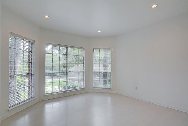 10 Indian Sage, The Woodlands, TX 77381