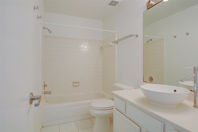 10 Indian Sage, The Woodlands, TX 77381