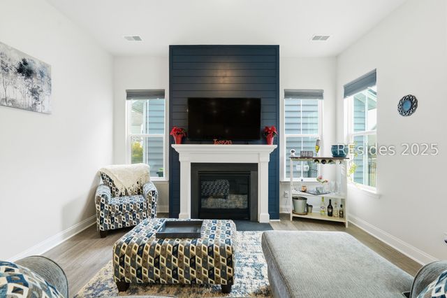 188 Hawthorn Ln, Hardeeville, SC 29927