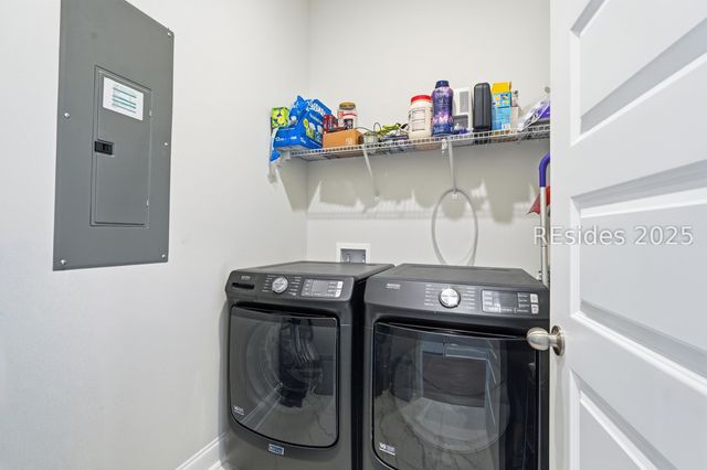 188 Hawthorn Ln, Hardeeville, SC 29927