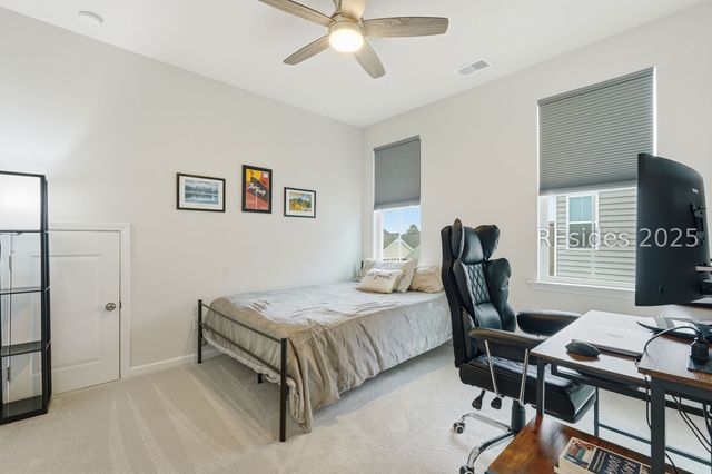 188 Hawthorn Ln, Hardeeville, SC 29927