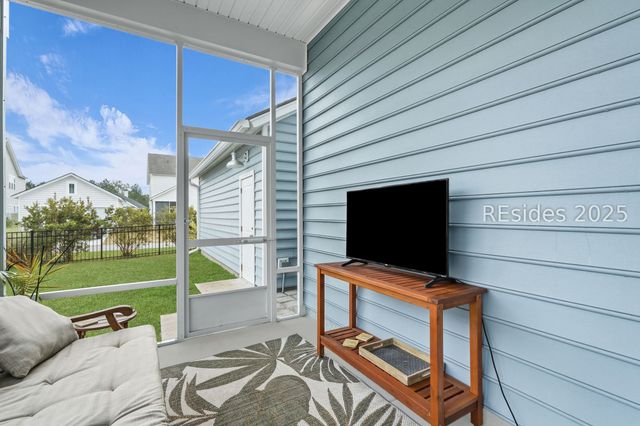 188 Hawthorn Ln, Hardeeville, SC 29927