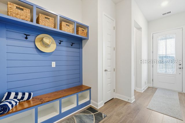 188 Hawthorn Ln, Hardeeville, SC 29927