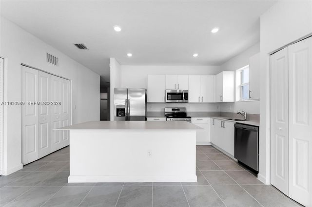 2960 SE 23rd Ave 2960, Homestead, FL 33035