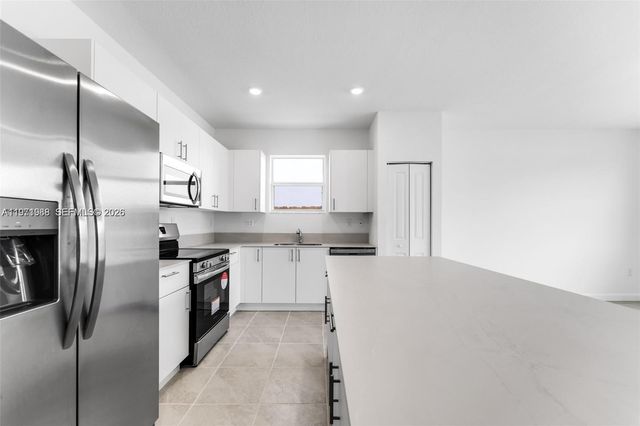 2960 SE 23rd Ave 2960, Homestead, FL 33035