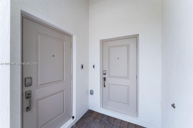 2960 SE 23rd Ave 2960, Homestead, FL 33035