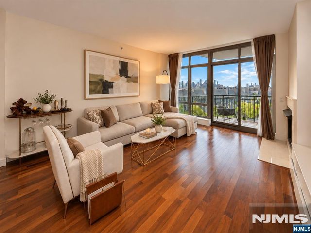 8100 River Road 601, North Bergen, NJ 07047