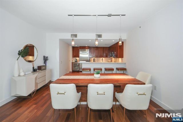 8100 River Road 601, North Bergen, NJ 07047