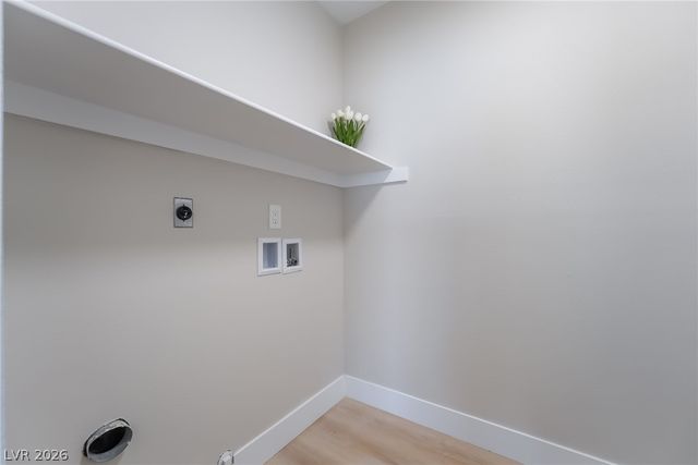 3743 Colonial Drive, Las Vegas, NV 89121