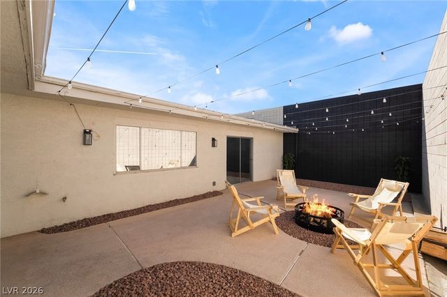 3743 Colonial Drive, Las Vegas, NV 89121