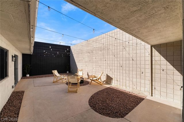 3743 Colonial Drive, Las Vegas, NV 89121