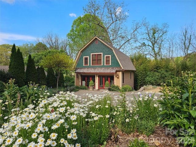 129 Woolsey Heights, Waynesville, NC 28786