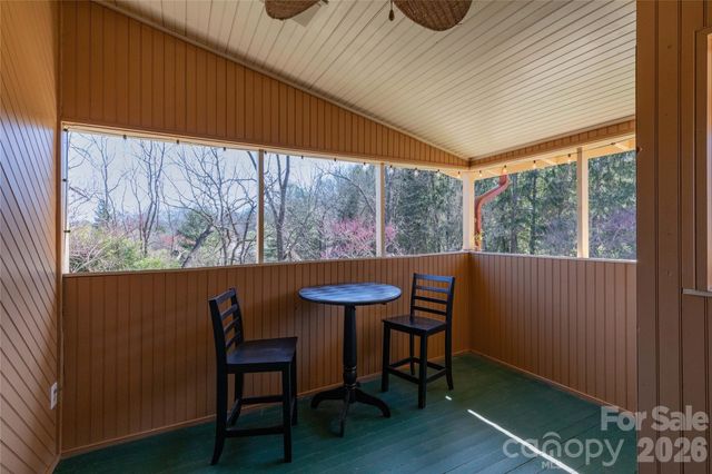 129 Woolsey Heights, Waynesville, NC 28786