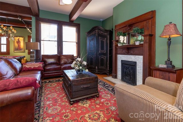 129 Woolsey Heights, Waynesville, NC 28786