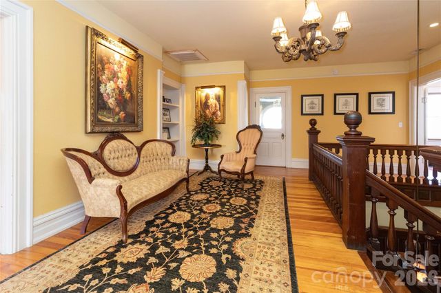 129 Woolsey Heights, Waynesville, NC 28786