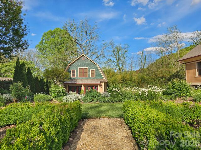129 Woolsey Heights, Waynesville, NC 28786