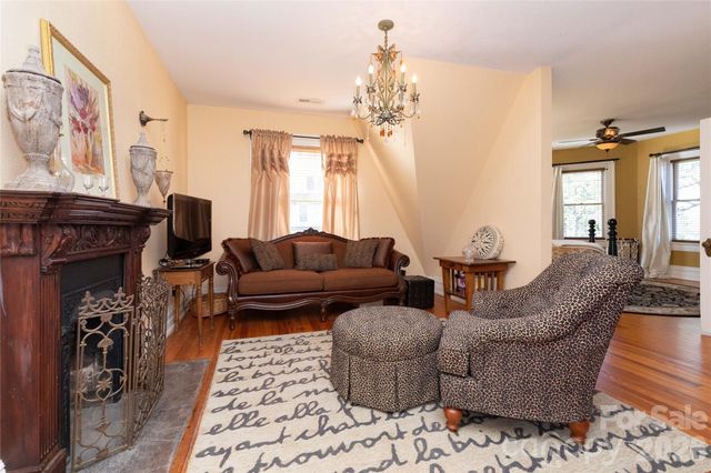 129 Woolsey Heights, Waynesville, NC 28786