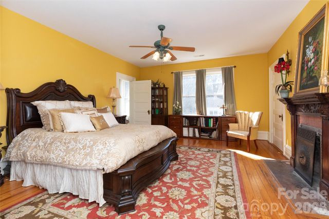 129 Woolsey Heights, Waynesville, NC 28786