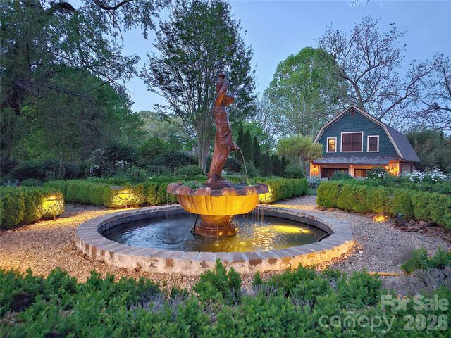 129 Woolsey Heights, Waynesville, NC 28786