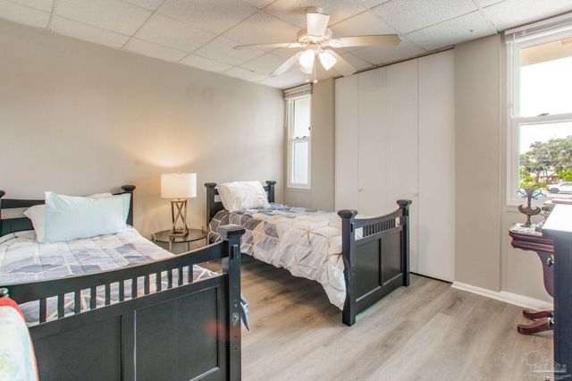 201 Pensacola Beach Rd A25, Gulf Breeze, FL 32561