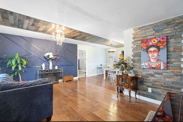 2108 Sanborn Dr, Nashville, TN 37210