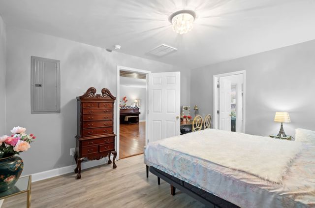 2108 Sanborn Dr, Nashville, TN 37210