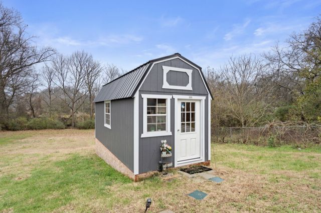 2108 Sanborn Dr, Nashville, TN 37210
