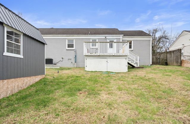 2108 Sanborn Dr, Nashville, TN 37210