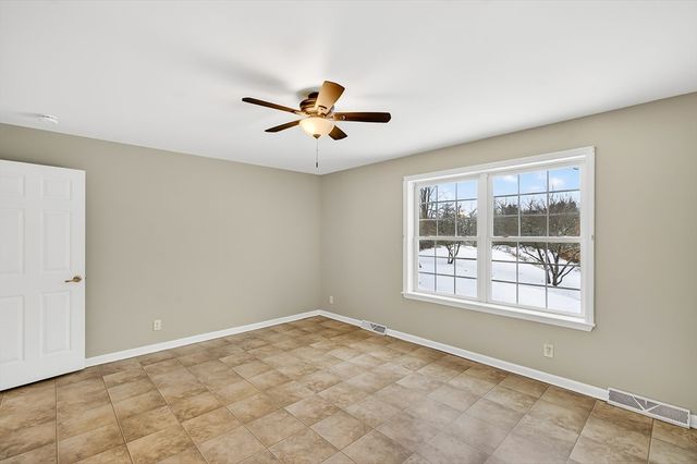 704 Brattleboro Rd, Bernardston, MA 01337