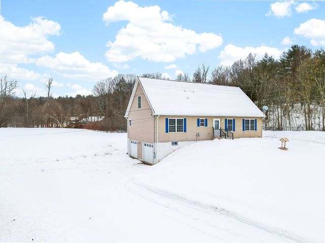 704 Brattleboro Rd, Bernardston, MA 01337