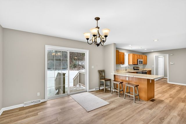 704 Brattleboro Rd, Bernardston, MA 01337