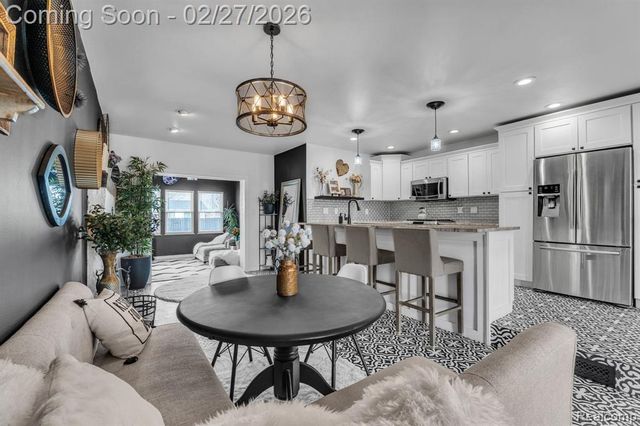 14912 Heyer Street, Livonia, MI 48154