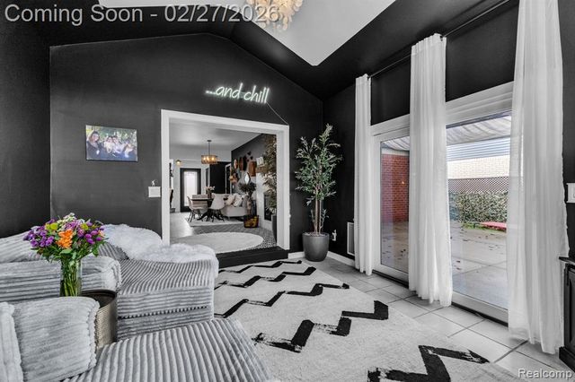 14912 Heyer Street, Livonia, MI 48154