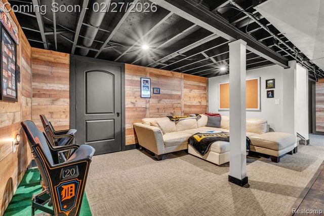 14912 Heyer Street, Livonia, MI 48154