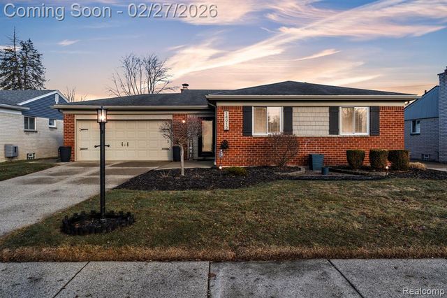 14912 Heyer Street, Livonia, MI 48154