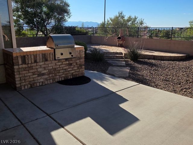 2842 Freedom Hills Drive, Henderson, NV 89052