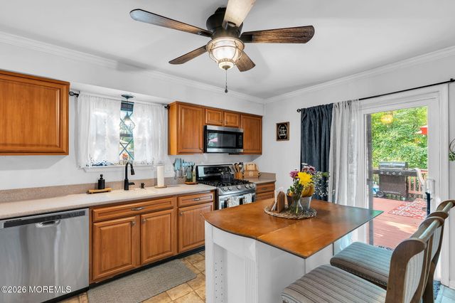 10 Concord Circle, Howell, NJ 07731
