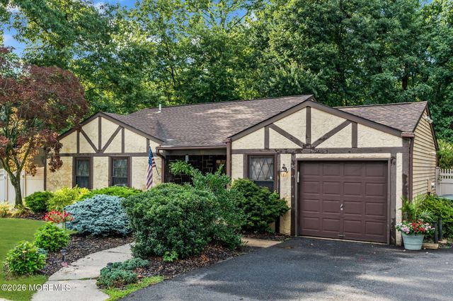 10 Concord Circle, Howell, NJ 07731