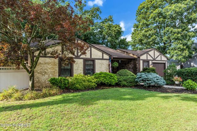 10 Concord Circle, Howell, NJ 07731